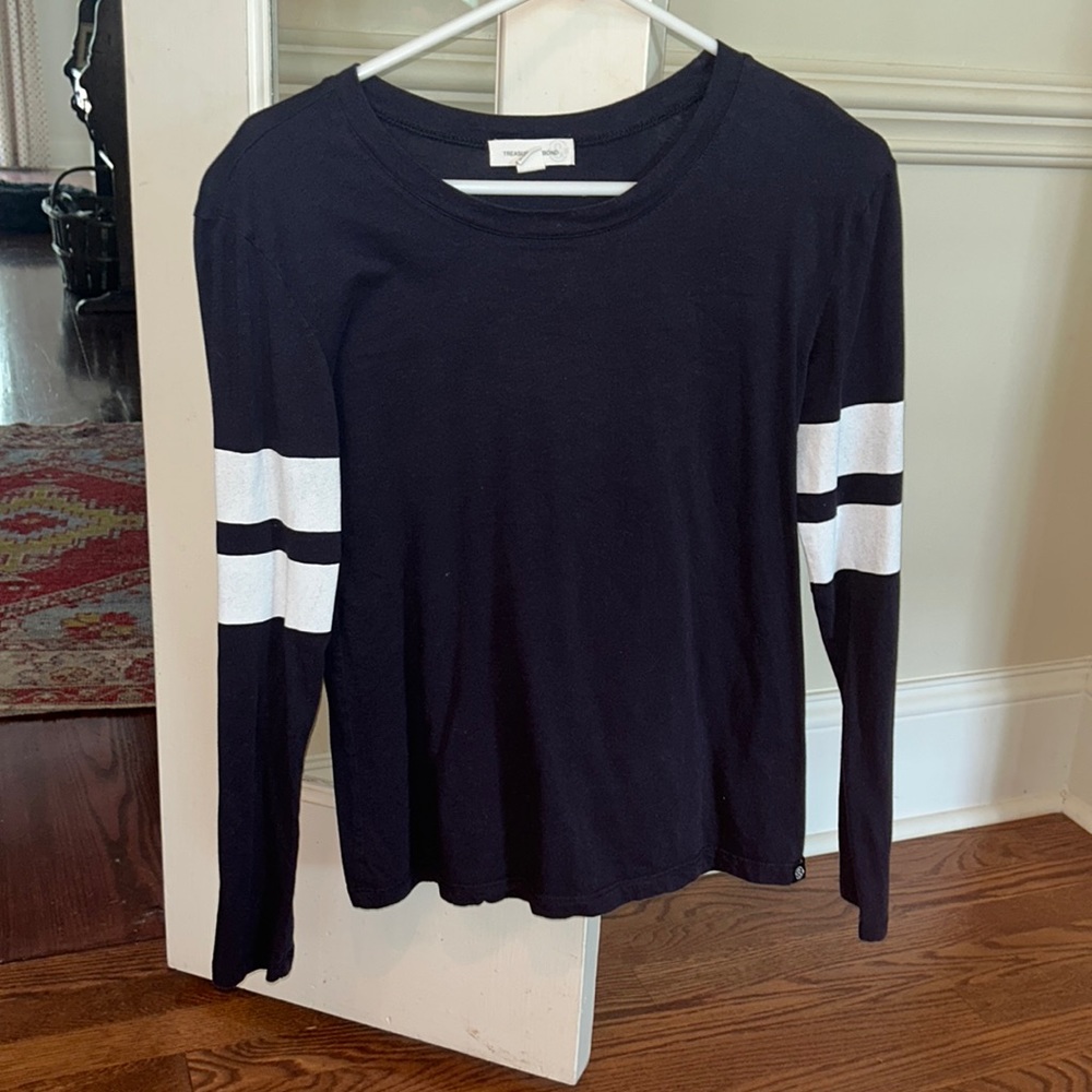 Long sleeve navy tee